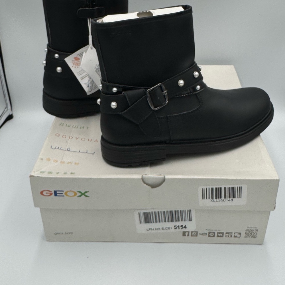Geox Black Ankle Boots with Buckle Zipper and Pearl Studs Size 4 Brand New